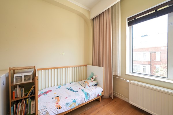 Medium property photo - Van Weede Van Dijkveldstraat 13B, 2582 KP Den Haag